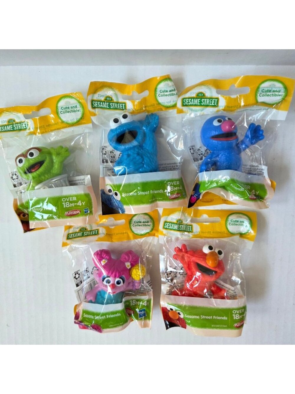 Hasbro Sesame Street Figures Oscar Cookie Grover Abby Elmo 5pc Lot Toppers NEW